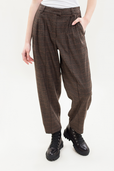 Plaid banana trousers