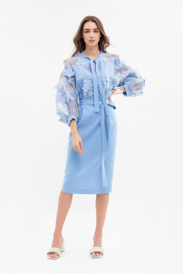 Midi dress with voluminous sleeves