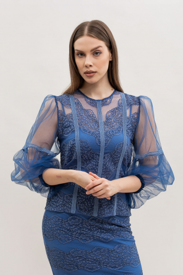  Blouse with lace