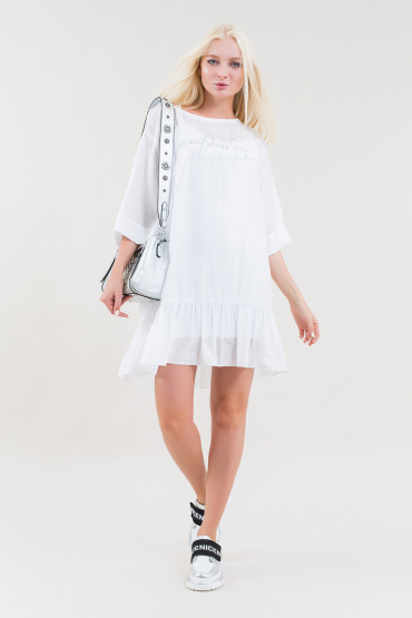  Dress of a mini free silhouette