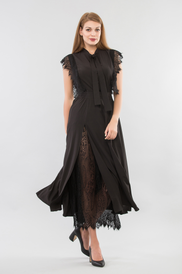  Dress with lace and slits