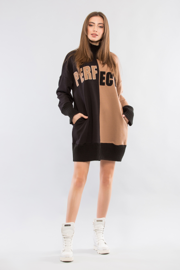  Svitshot udlinennyy s nadpis'yu 29/5000 Long sweatshirt with lettering